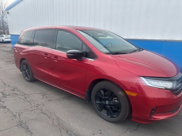 Used 2023 Honda Odyssey Sport image 2