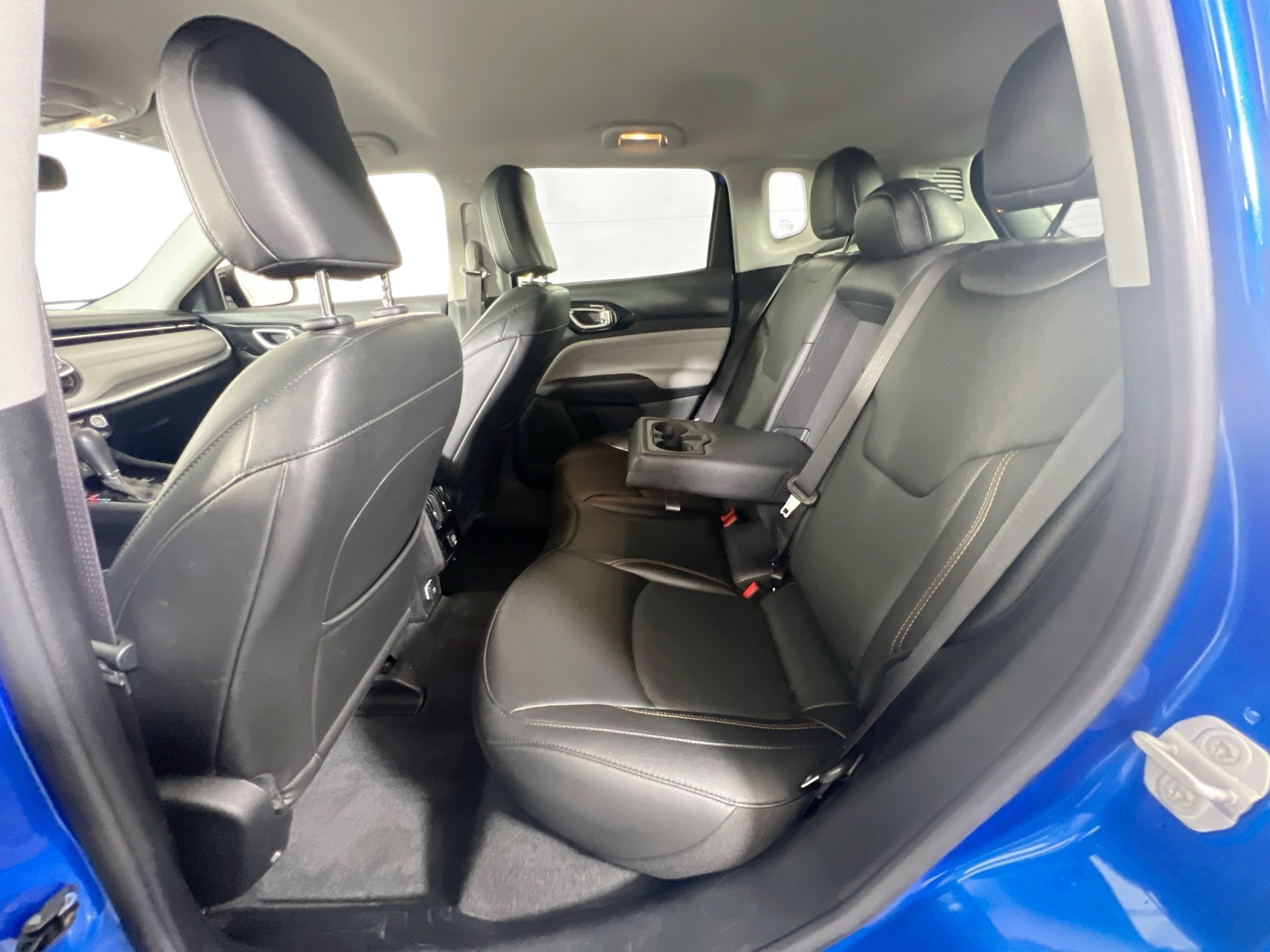 Used 2022 Jeep Compass Limited AWD/4WD image 23