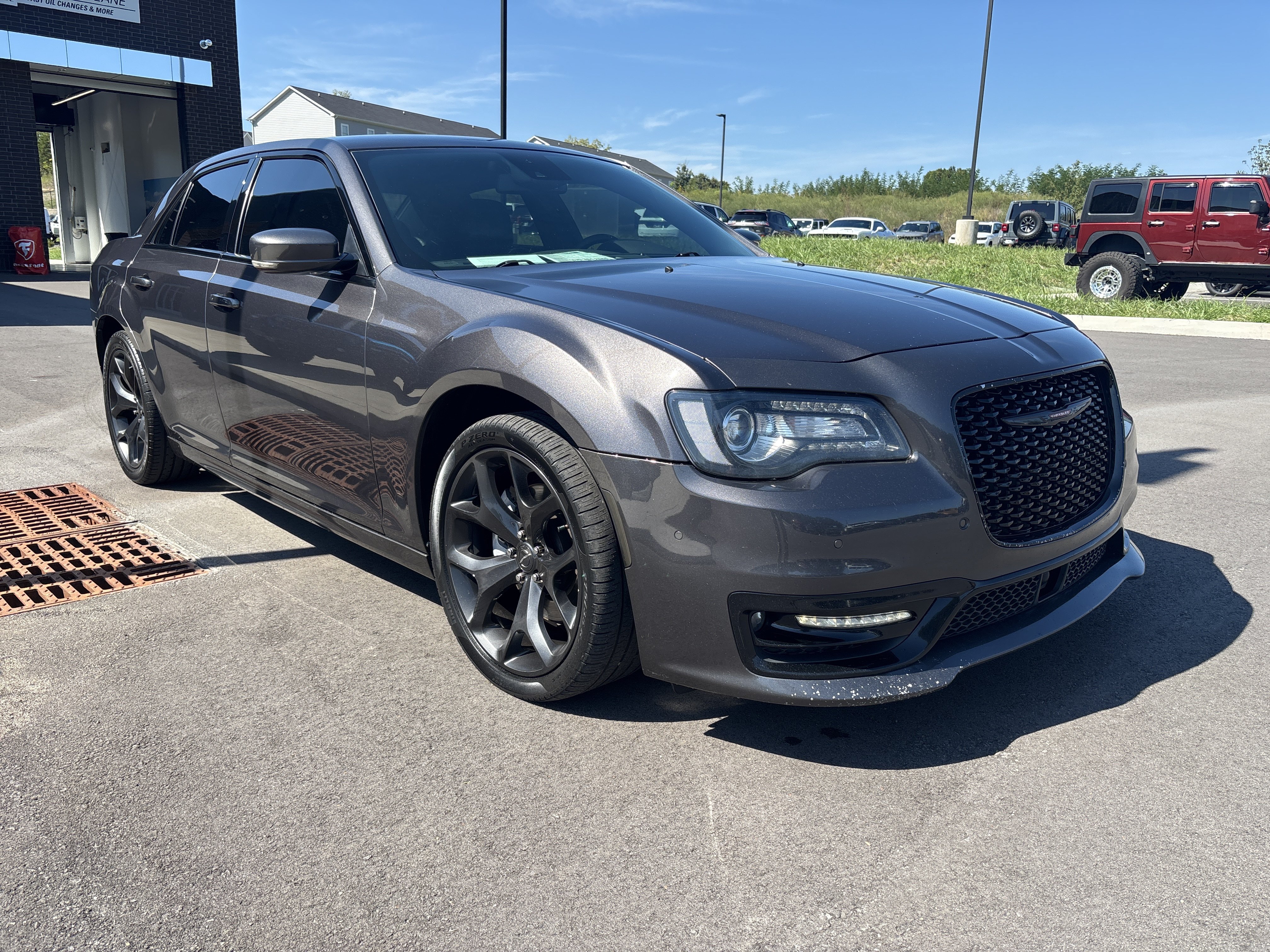 Used 2021 Chrysler 300 S w/ S Model Appearance Package RWD image 7