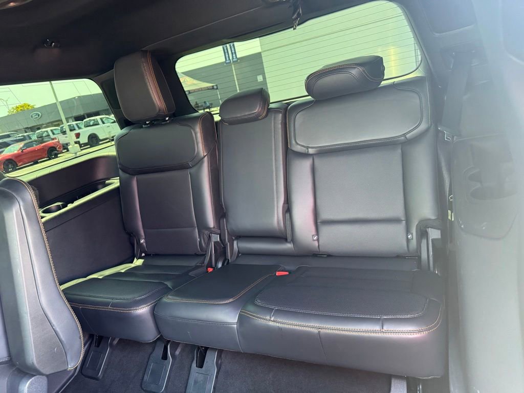 Used 2025 Ford Expedition Tremor AWD/4WD image 14