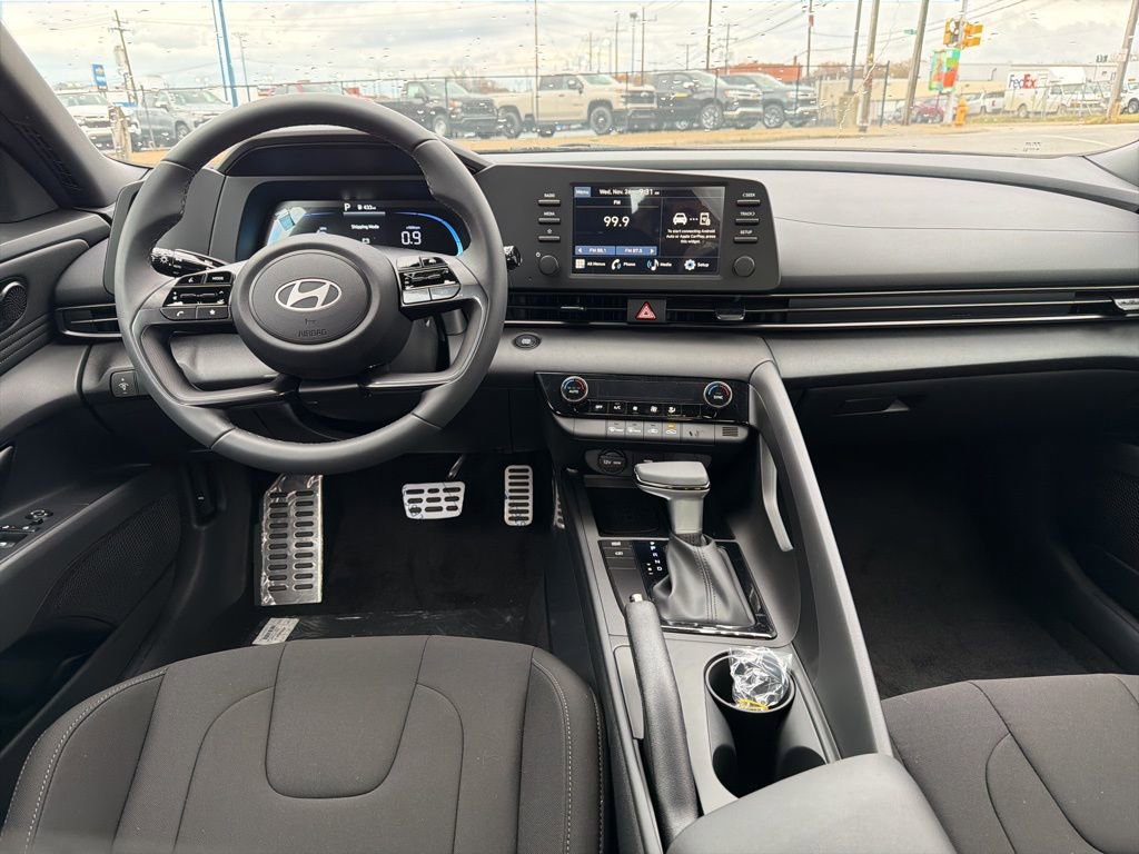 New 2026 Hyundai Elantra Sport image 17
