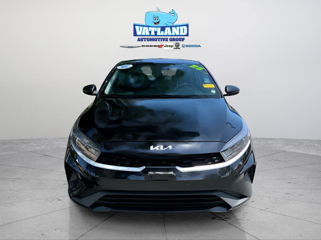 Used 2023 Kia Forte LXS w/ LXS Technology Package FWD image 8