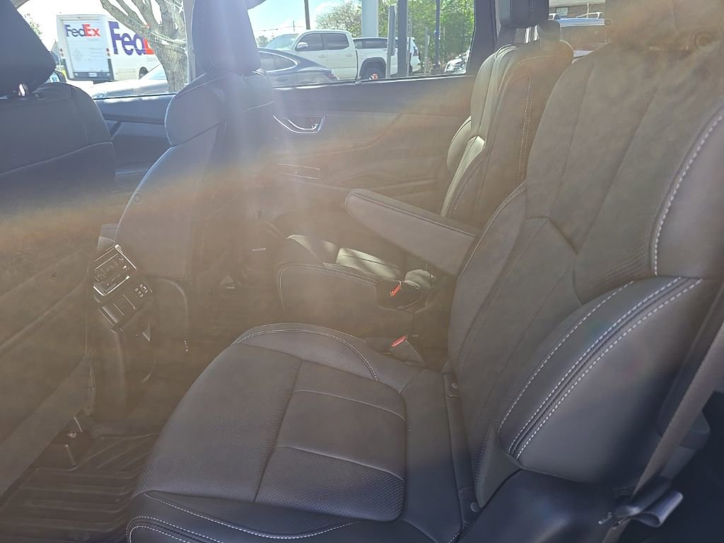 Certified 2025 Subaru Ascent Limited w/ Popular Package #2 image 26