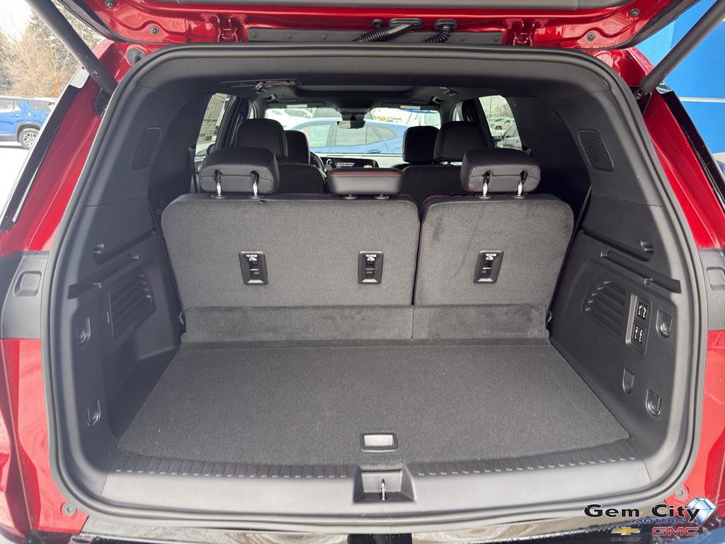 New 2026 Chevrolet Traverse RS w/ LPO, Floor Liner Package image 8