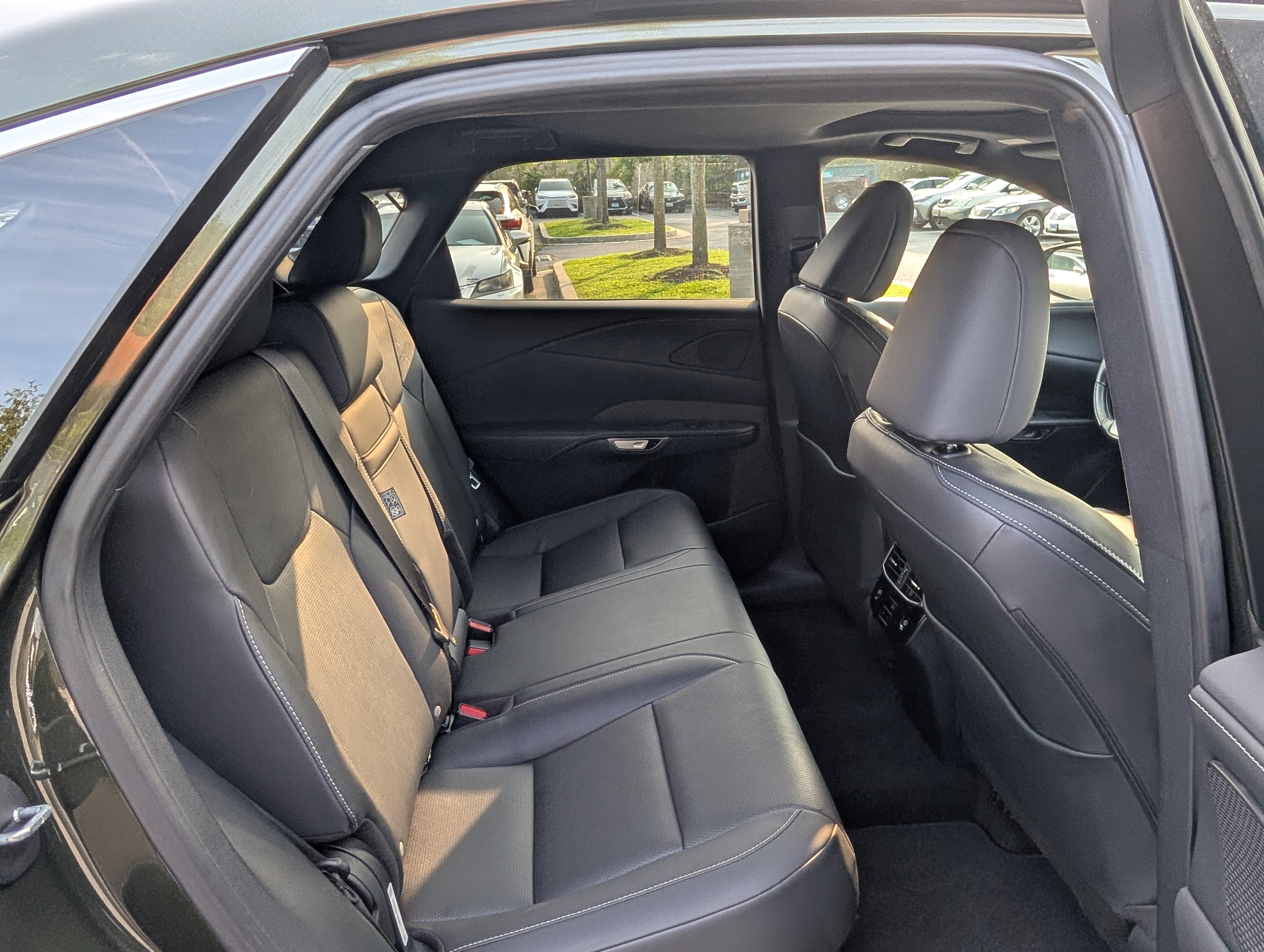 Certified 2023 Lexus RX 350 Premium Plus w/ Cold Area Package AWD/4WD image 12