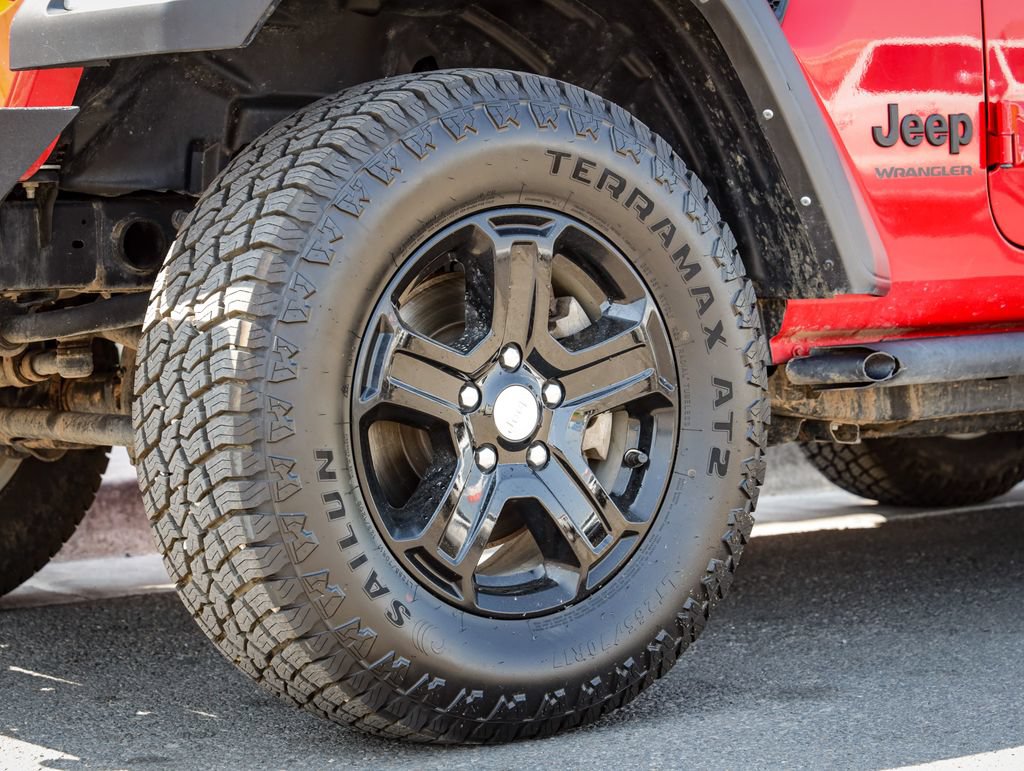 Used 2022 Jeep Wrangler Sport AWD/4WD image 10