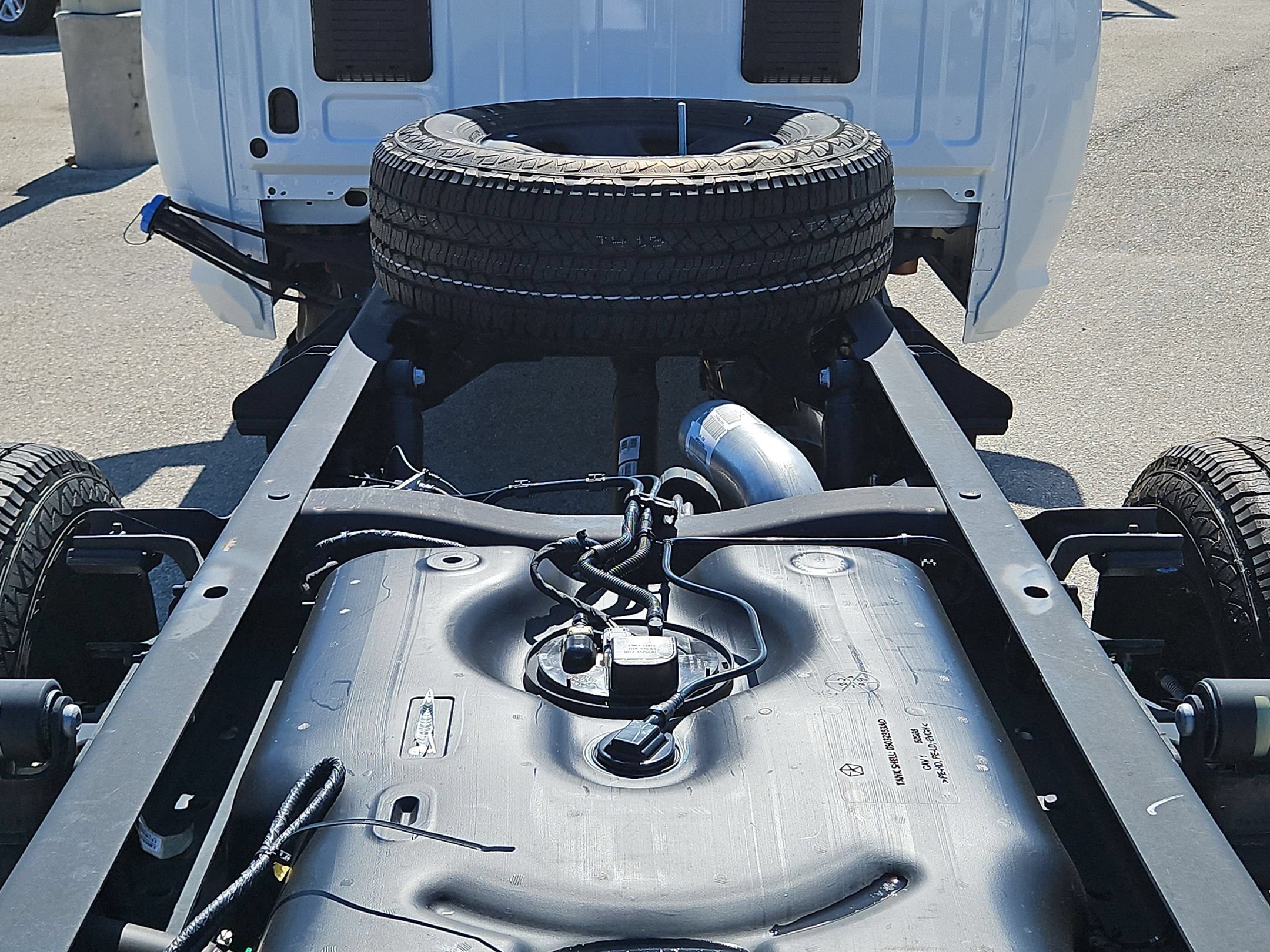 New 2026 RAM 3500 Tradesman AWD/4WD image 18