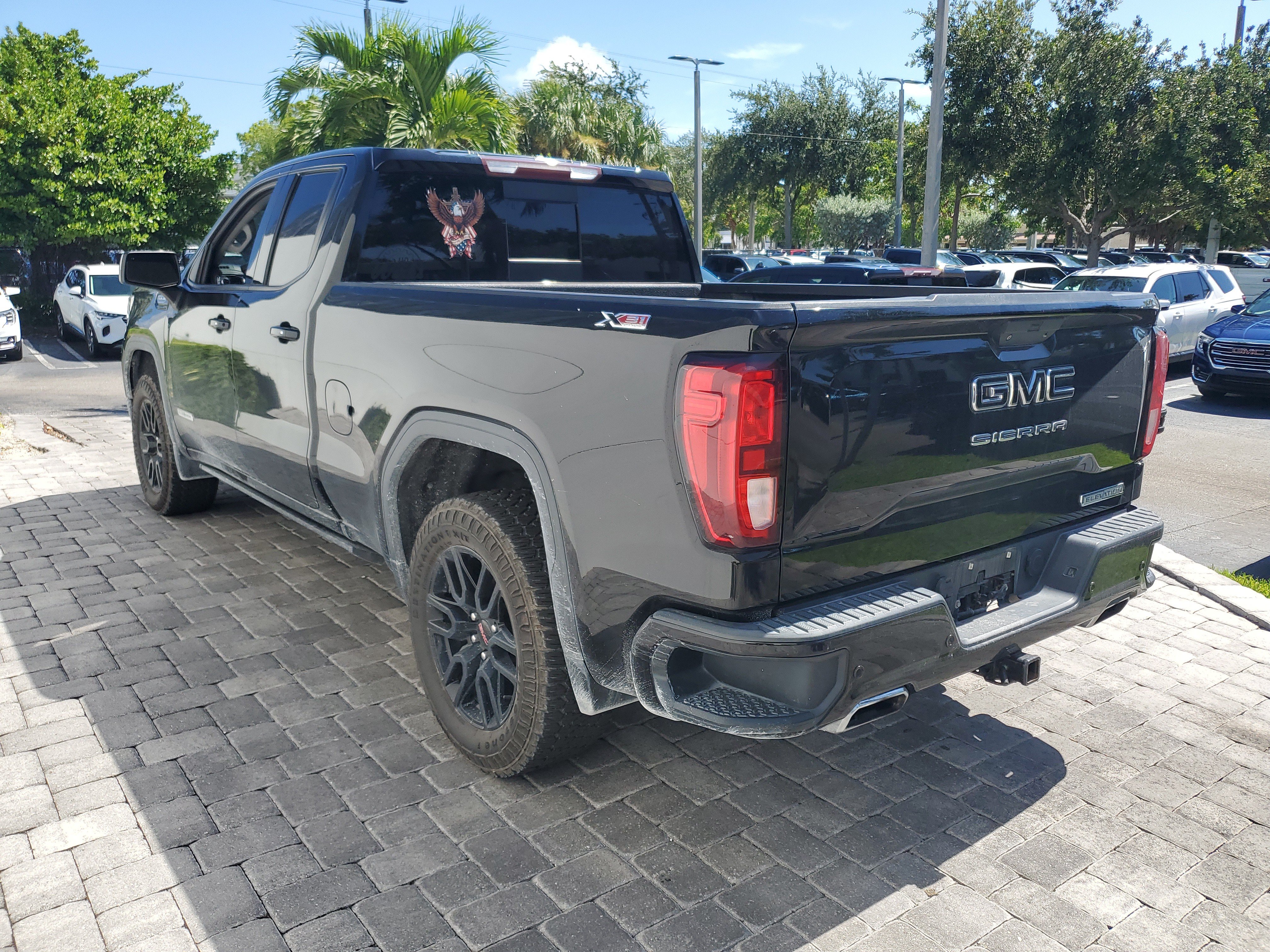 Certified 2020 GMC Sierra 1500 Elevation w/ Elevation Value Package AWD/4WD image 4