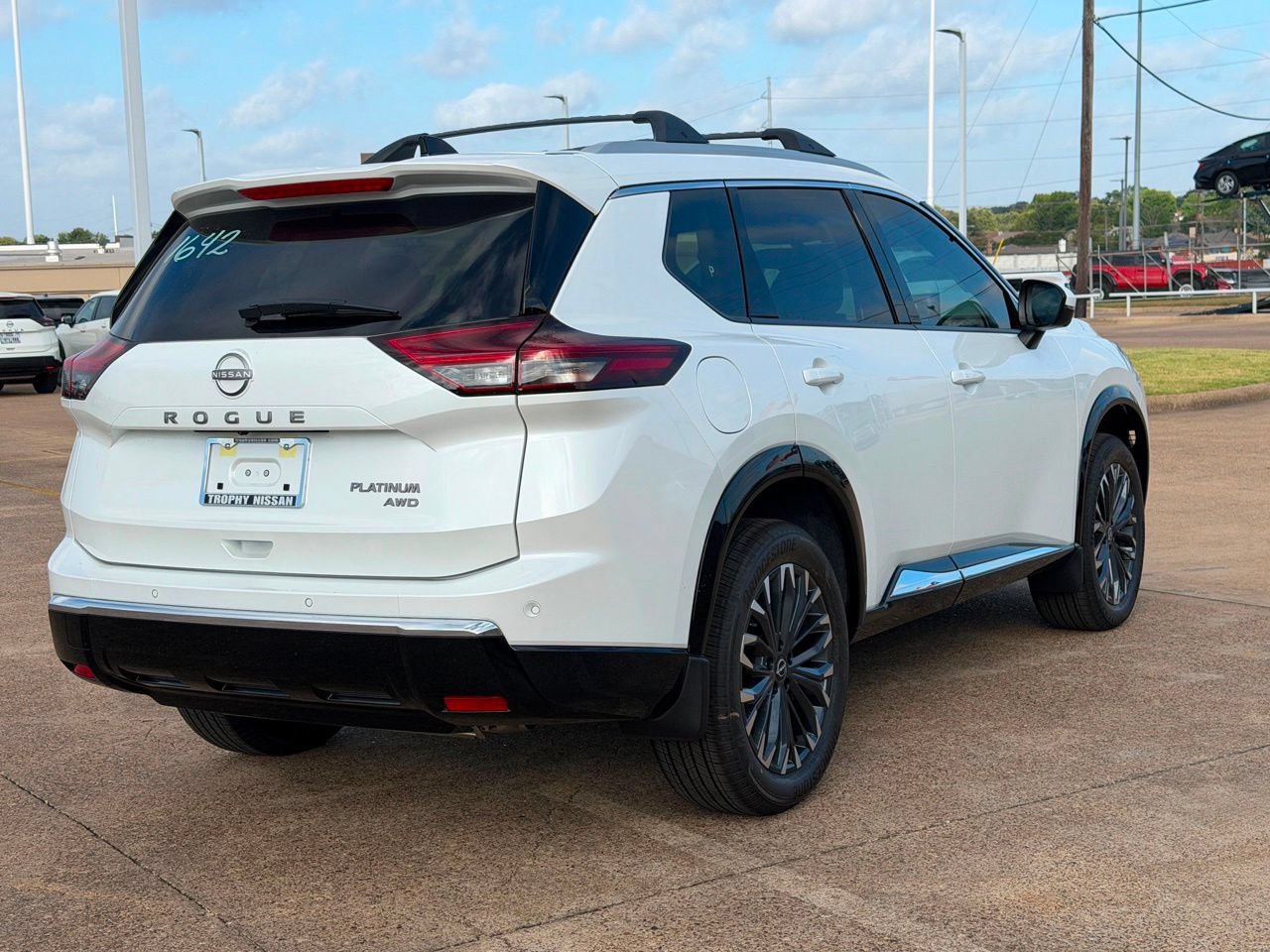New 2026 Nissan Rogue Platinum AWD/4WD image 5