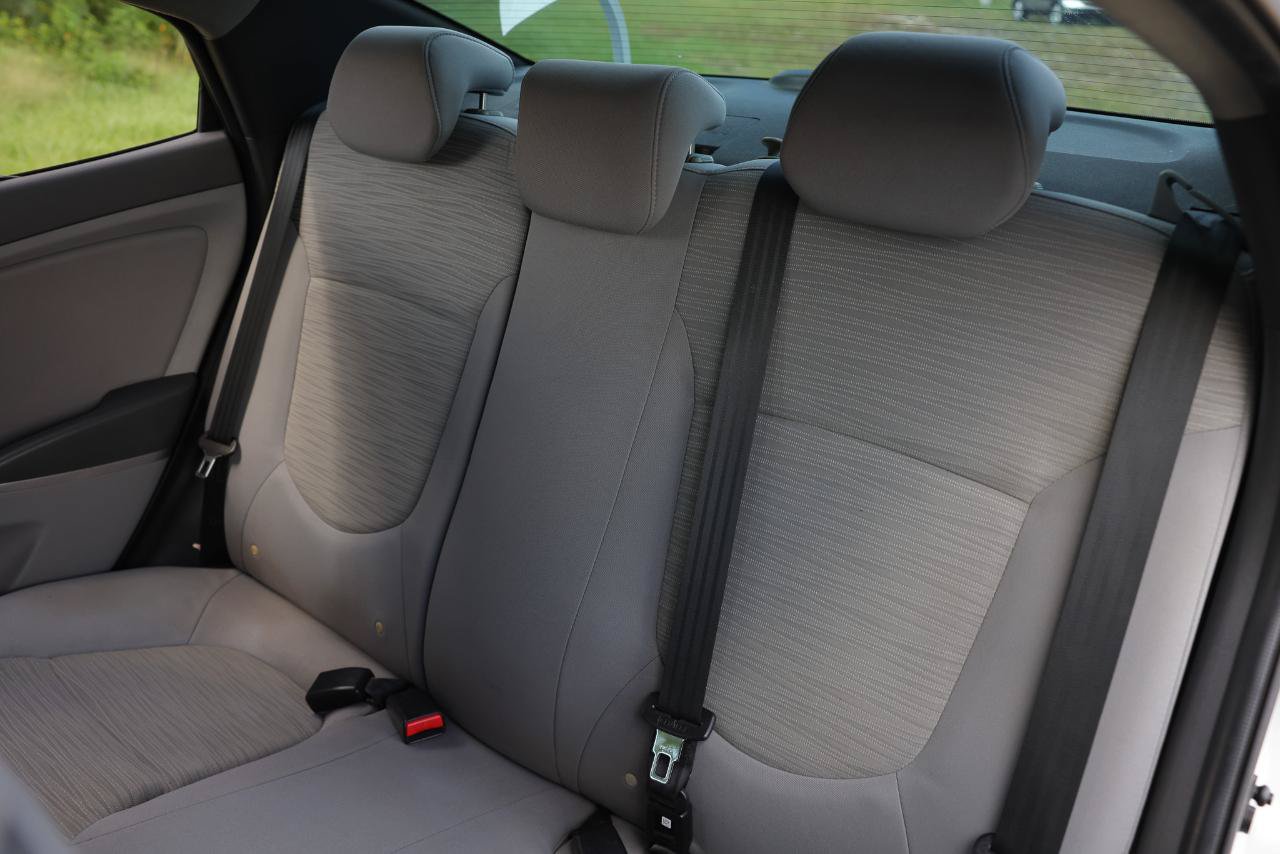 Used 2017 Hyundai Accent SE FWD image 8