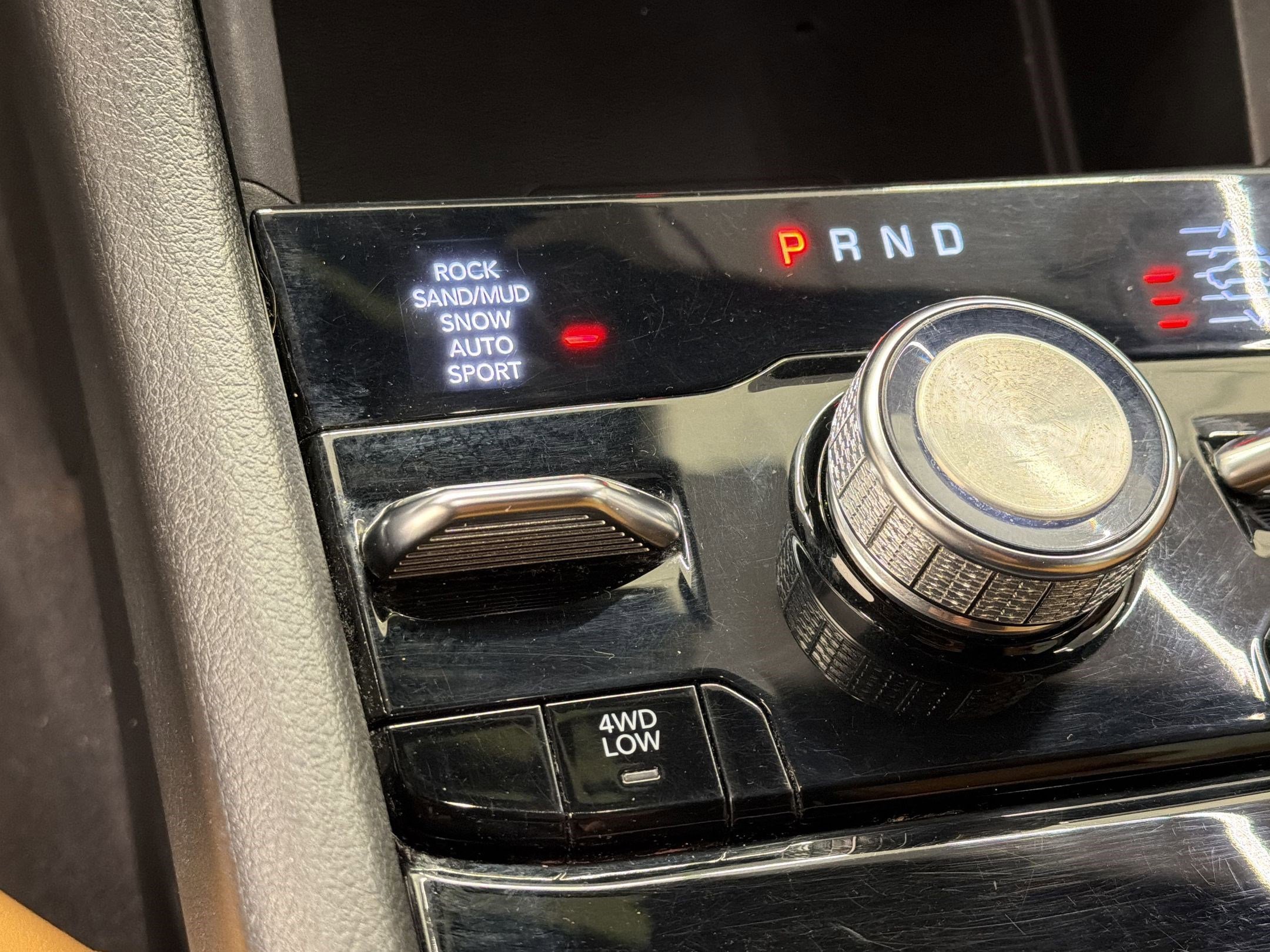 Used 2023 Jeep Grand Cherokee L Summit w/ Advanced Protech Group IV image 27