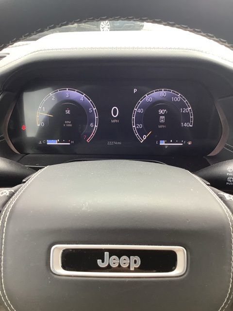 Certified 2023 Jeep Grand Cherokee Overland w/ Luxury Tech Group IV AWD/4WD image 15