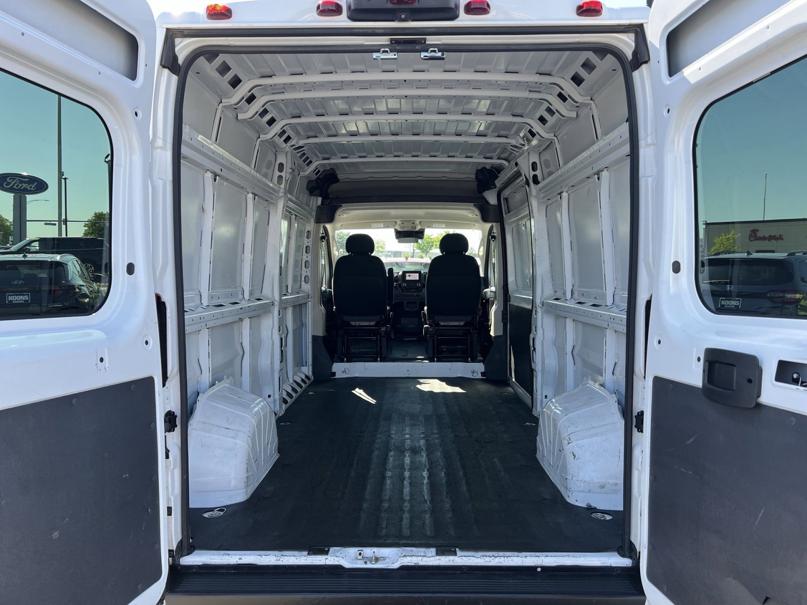 Used 2022 RAM ProMaster 2500 FWD image 31