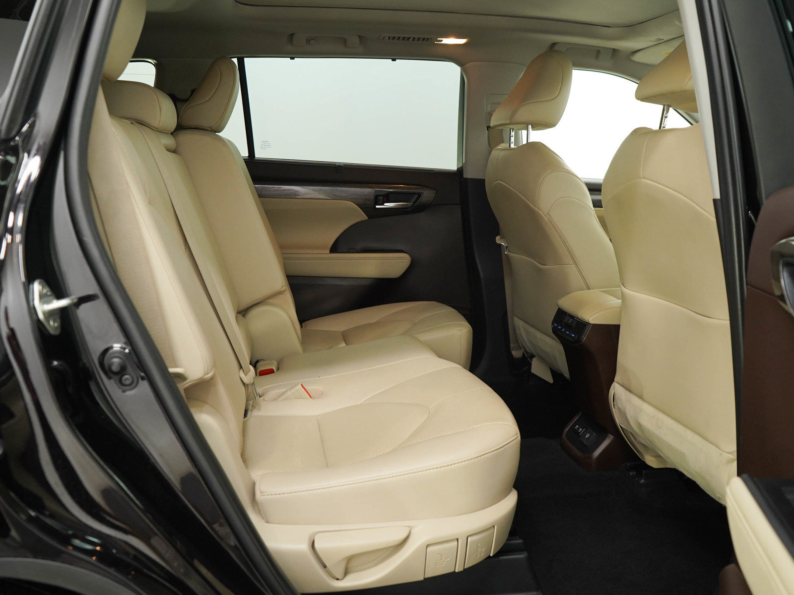 Used 2020 Toyota Highlander Limited AWD/4WD image 13