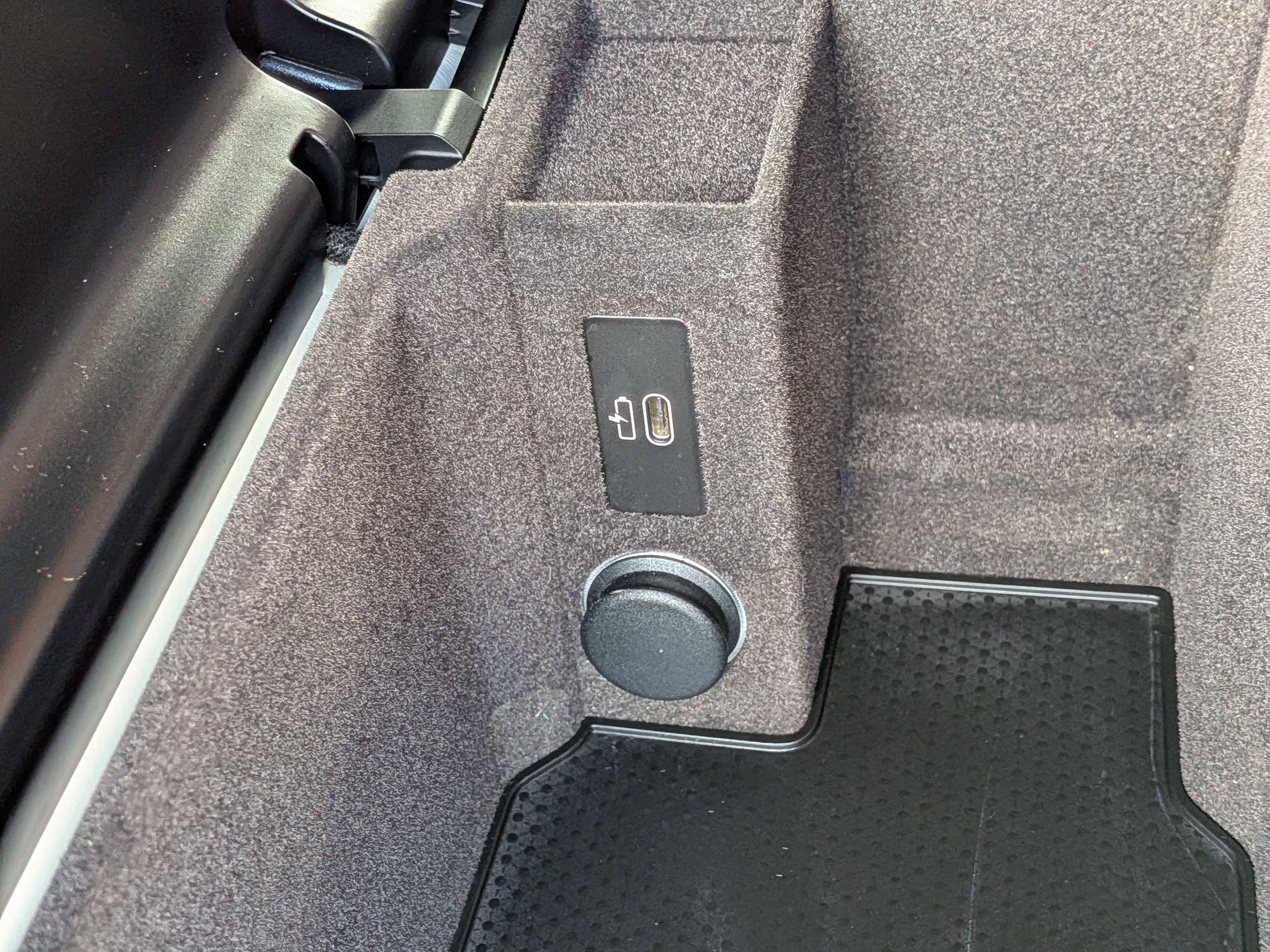 Used 2023 BMW 840i Convertible w/ Comfort Seating Package RWD image 30