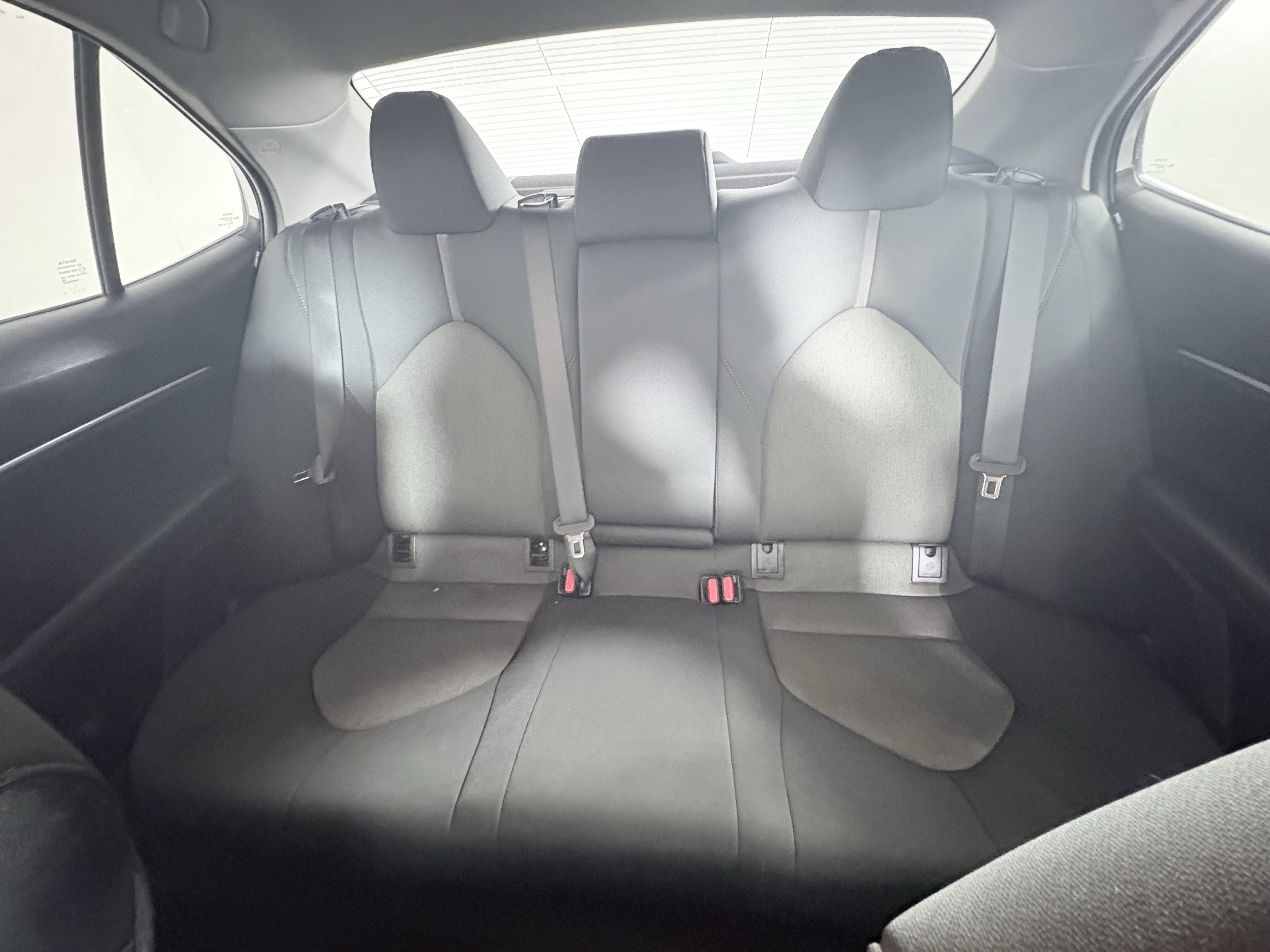 Used 2022 Toyota Camry LE image 22