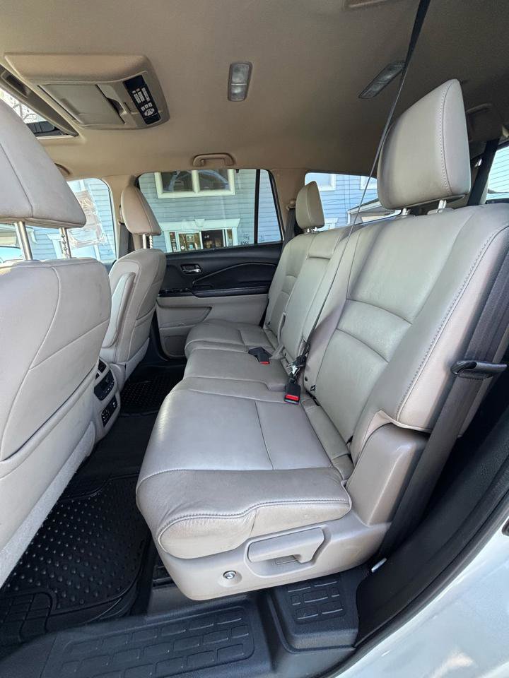 Used 2016 Honda Pilot Touring image 25