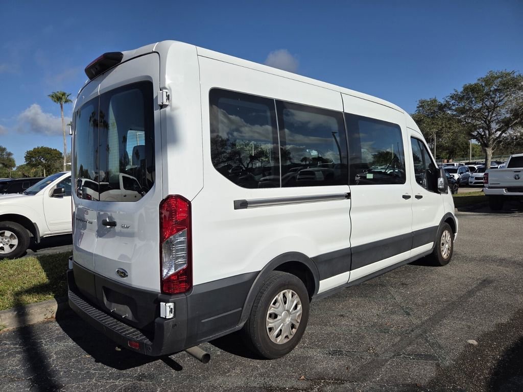 Used 2022 Ford Transit 350 XLT image 4