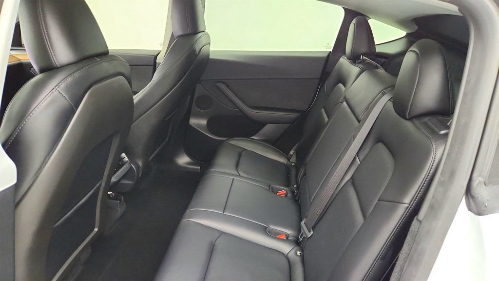 Used 2024 Tesla Model Y Performance AWD/4WD image 25
