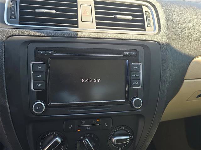 Used 2012 Volkswagen Jetta SE FWD image 13