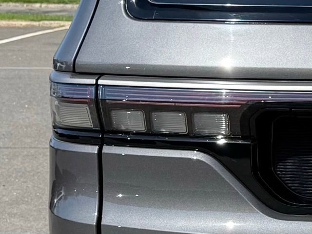 New 2026 Jeep Grand Wagoneer Limited AWD/4WD image 14
