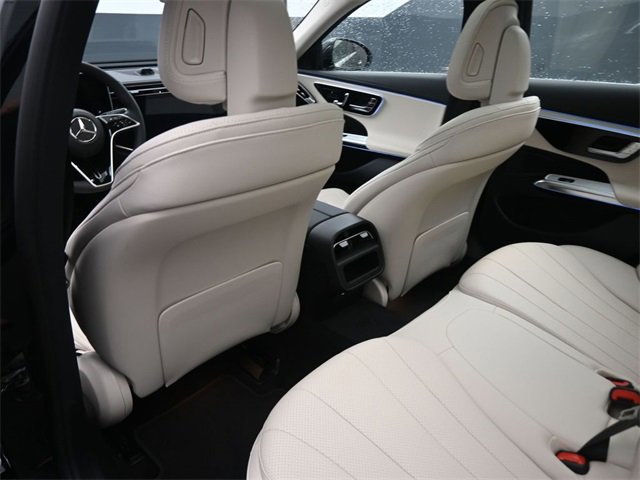 New 2026 Mercedes-Benz E 350 4MATIC Sedan image 14
