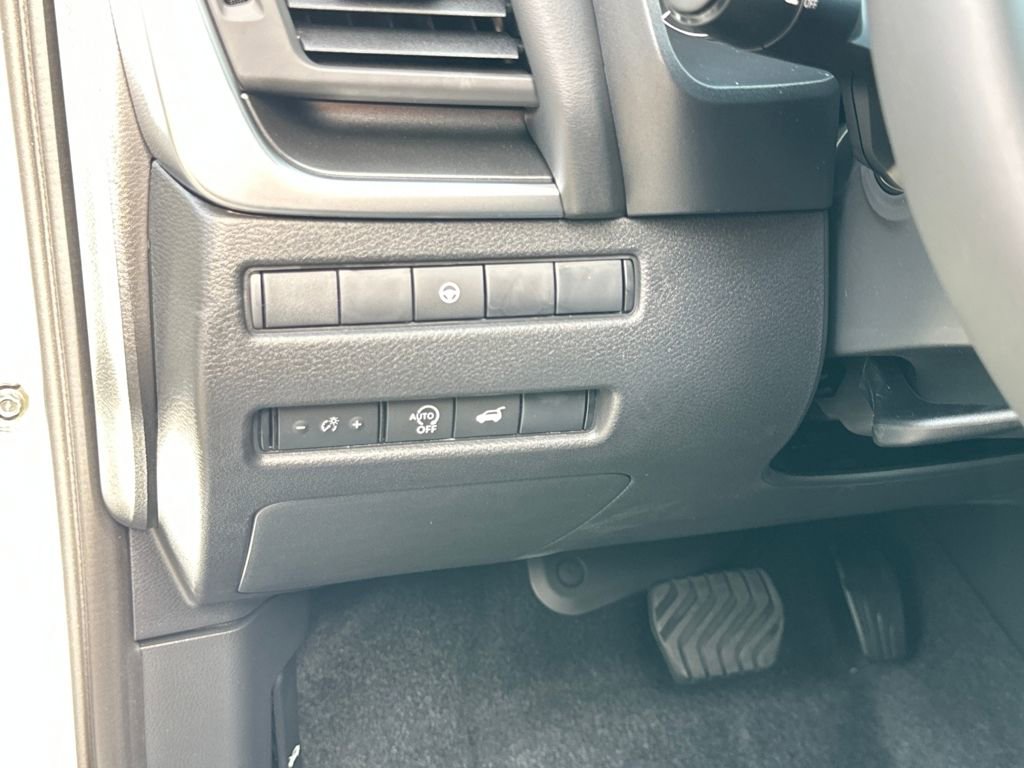 New 2026 Nissan Rogue SV image 12