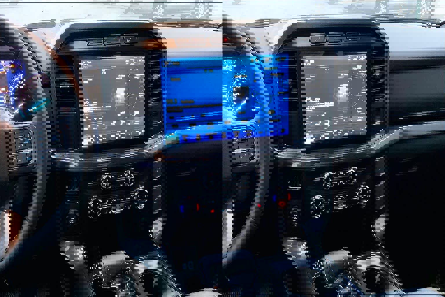 Used 2023 Ford F150 XLT w/ Equipment Group 302A High image 6