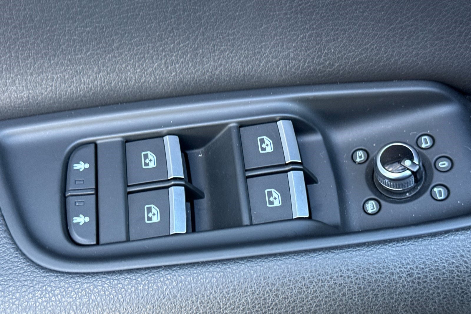 Used 2018 Audi Q7 3.0T Prestige image 13