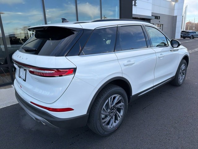 New 2026 Lincoln Corsair Premiere image 3