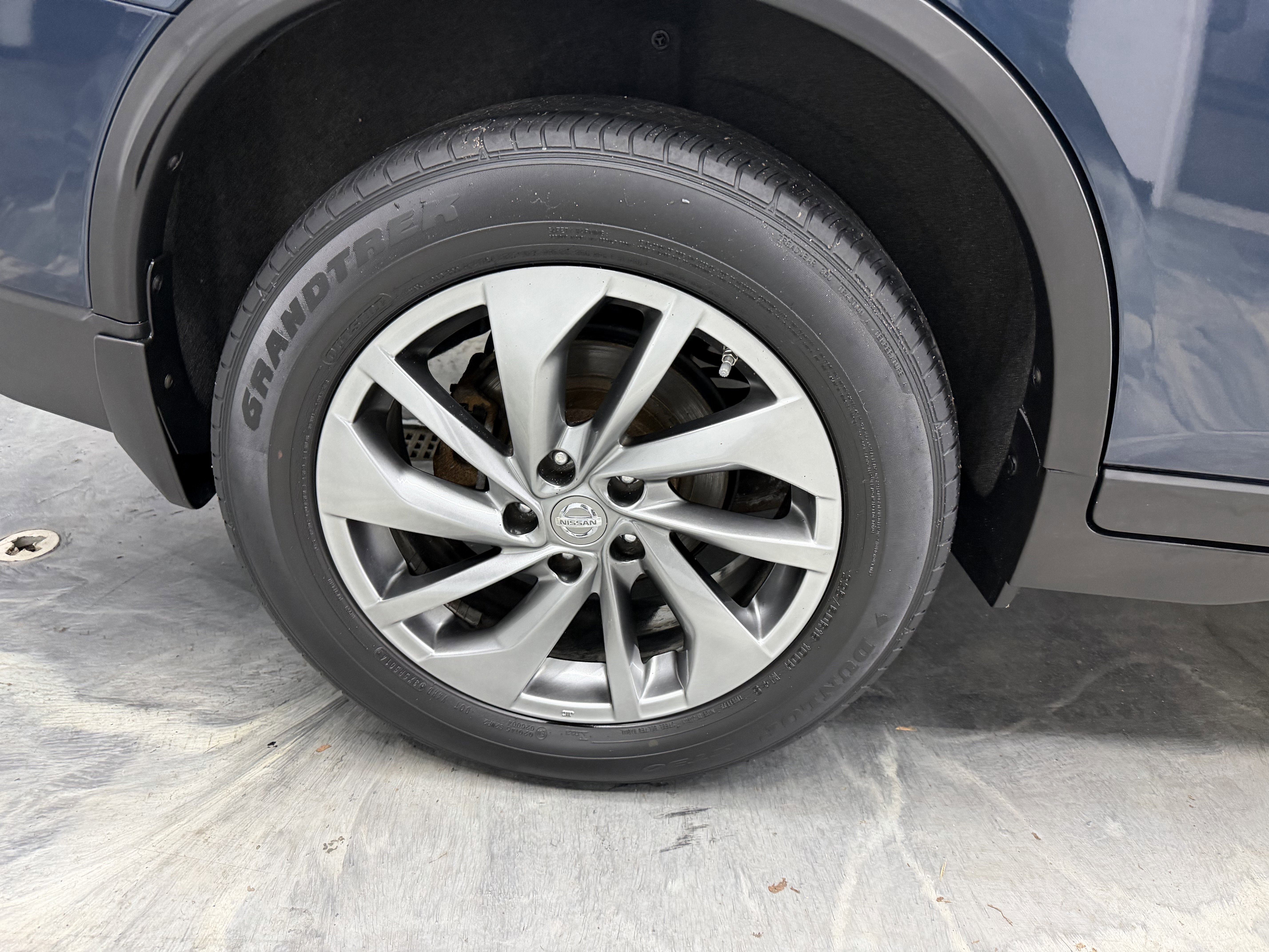 Used 2015 Nissan Rogue SL image 29