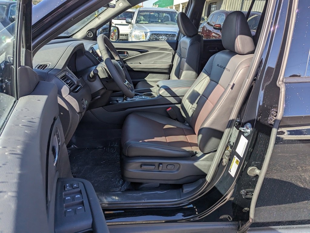 New 2026 Honda Ridgeline Black Edition image 10