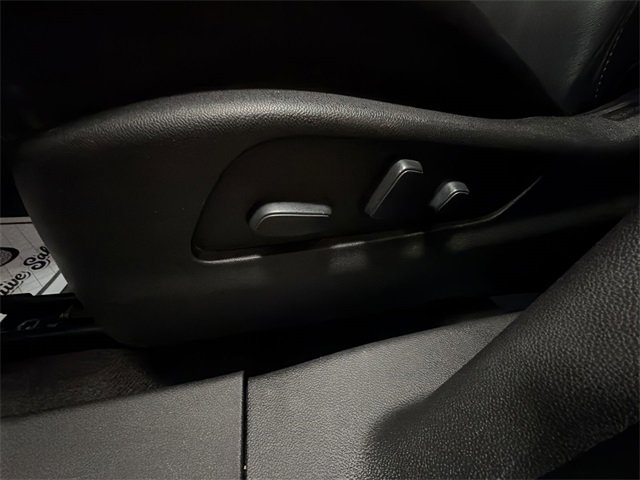 Certified 2021 Cadillac XT4 Premium Luxury image 12