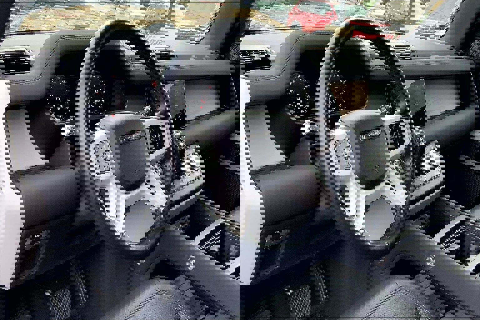 Used 2023 Land Rover Defender 110 SE image 17