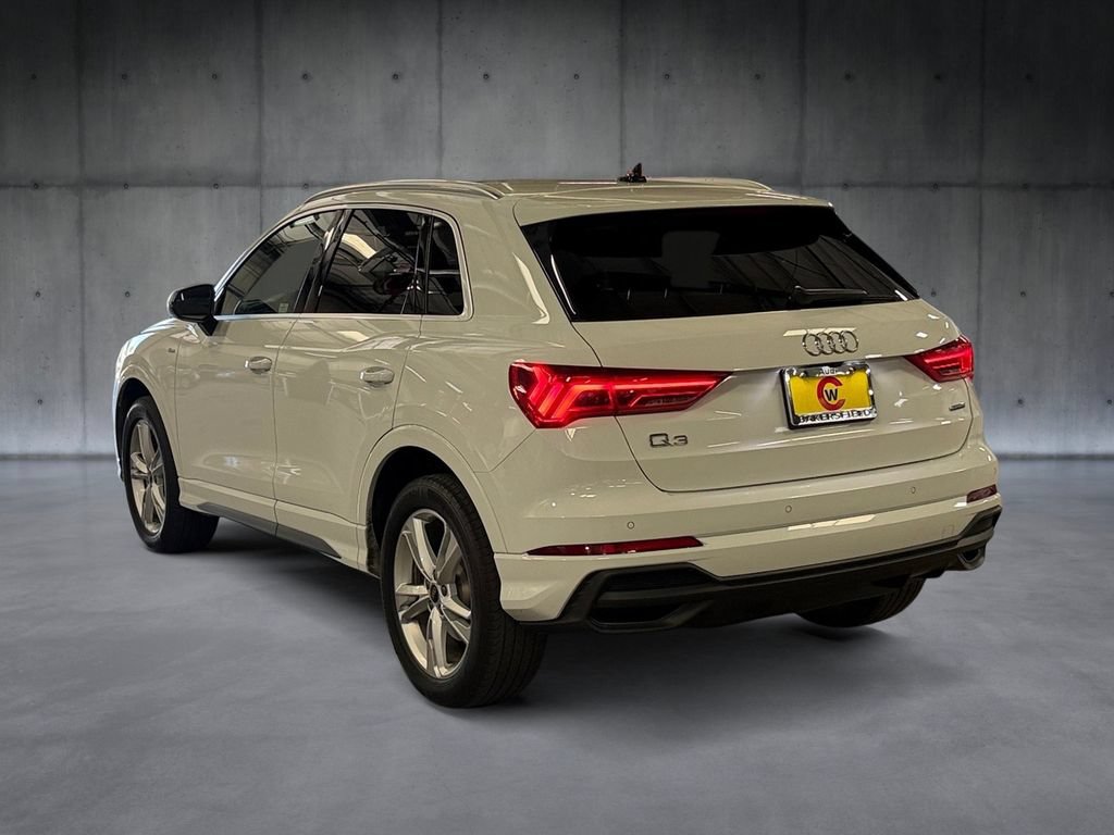 Used 2024 Audi Q3 2.0T Premium Plus w/ Premium Plus Package AWD/4WD image 3