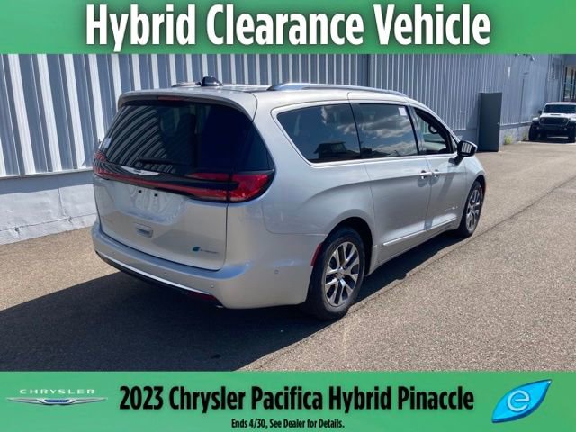 New 2023 Chrysler Pacifica Pinnacle FWD image 6