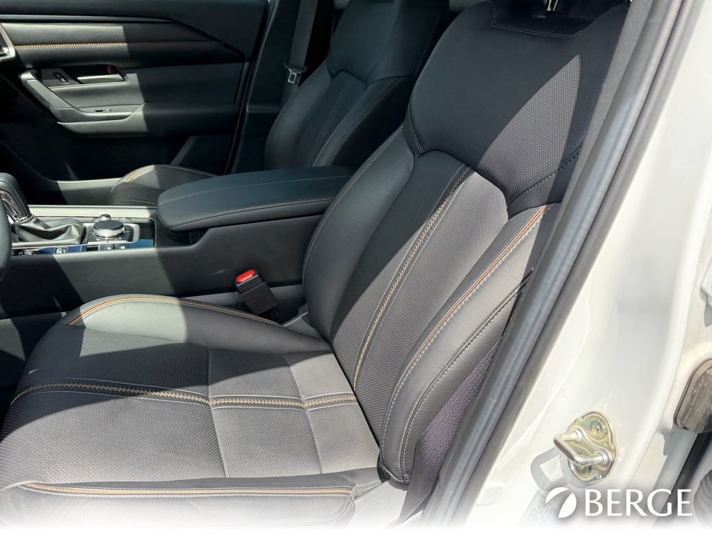 Certified 2025 MAZDA CX-50 AWD 2.5 Turbo w/ Accent Package image 23