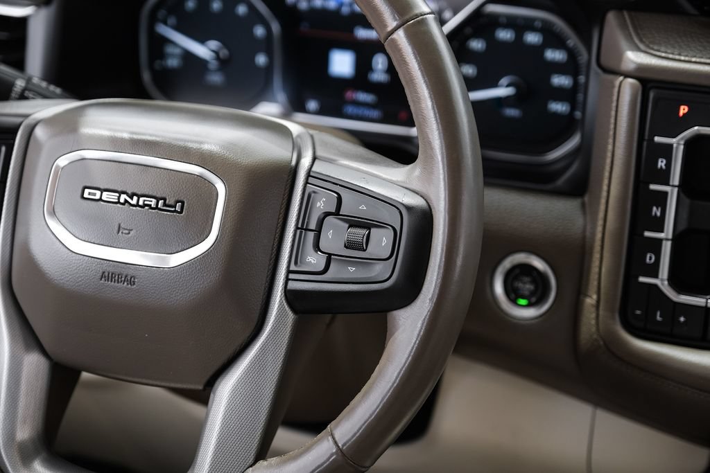 Used 2021 GMC Yukon XL Denali w/ Denali Premium Package RWD image 15
