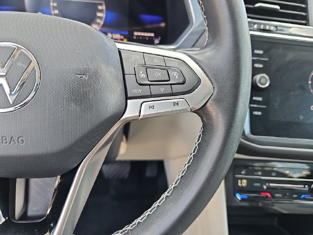 Used 2023 Volkswagen Tiguan SE FWD image 19