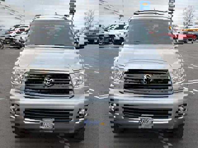 Used 2015 Toyota Sequoia SR5 image 35