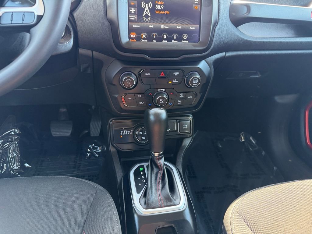 Used 2023 Jeep Renegade Trailhawk image 11