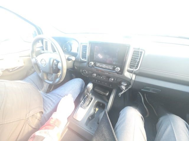 Certified 2023 Nissan Frontier SV w/ SV Premium Package image 6