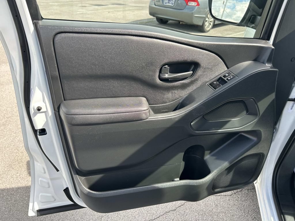 Used 2023 Nissan Frontier S RWD image 25