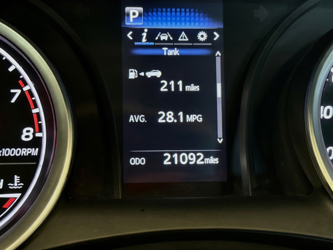 Used 2024 Toyota Camry LE w/ Convenience Package FWD image 8