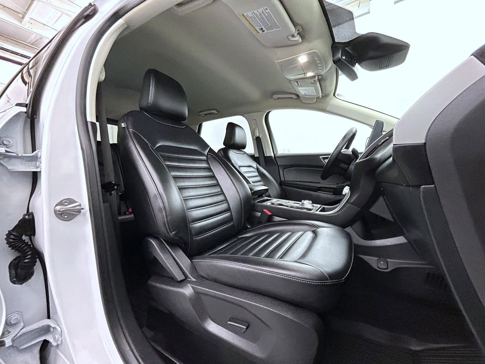 Used 2022 Ford Edge SEL w/ Convenience Package image 15