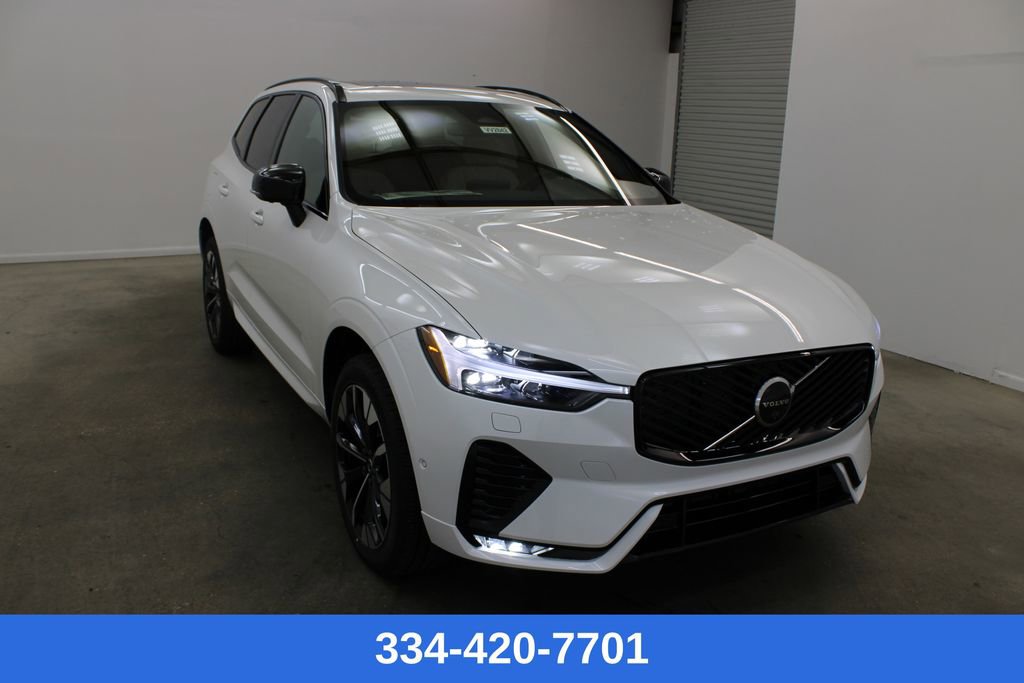 New 2026 Volvo XC60 B5 Plus w/ Climate Package image 5