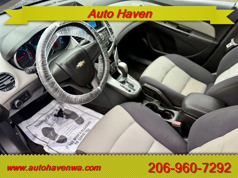 Used 2012 Chevrolet Cruze LS image 8