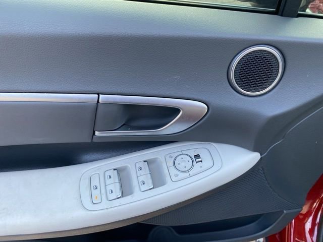 Used 2025 Hyundai Sonata SEL image 14