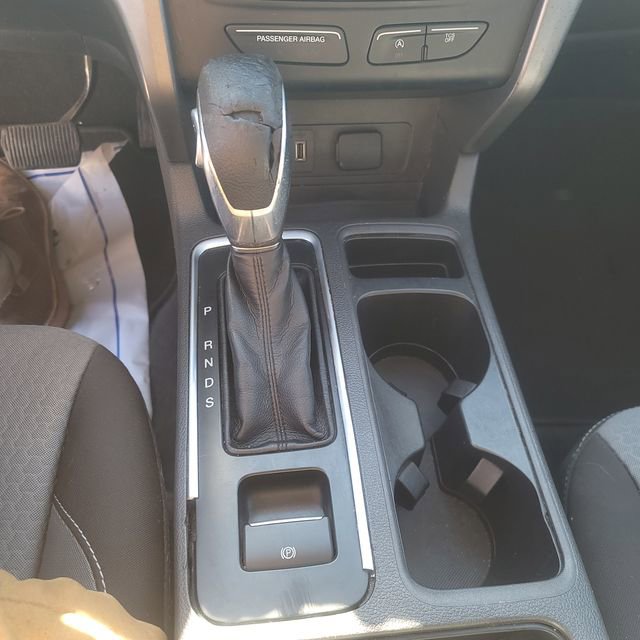 Used 2018 Ford Escape SE image 11