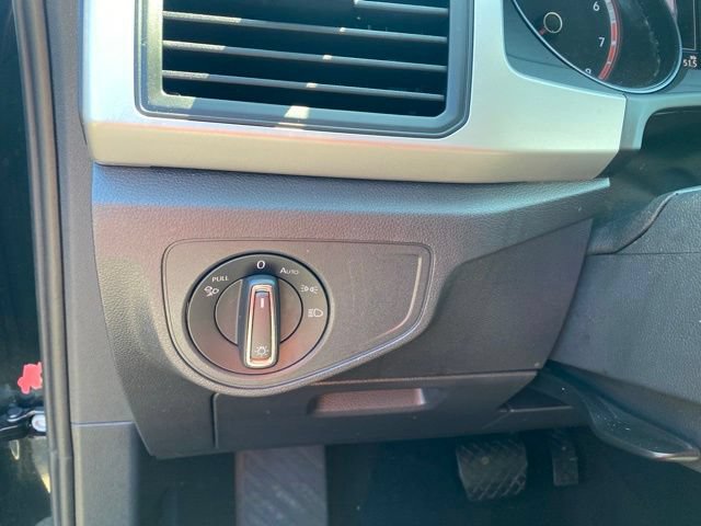 Used 2021 Volkswagen Atlas SE w/ Panoramic Sunroof Package FWD image 18
